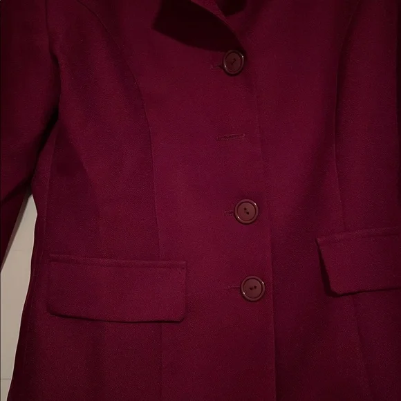 Chic Maroon Pencil Skirt - Picture 3 of 3